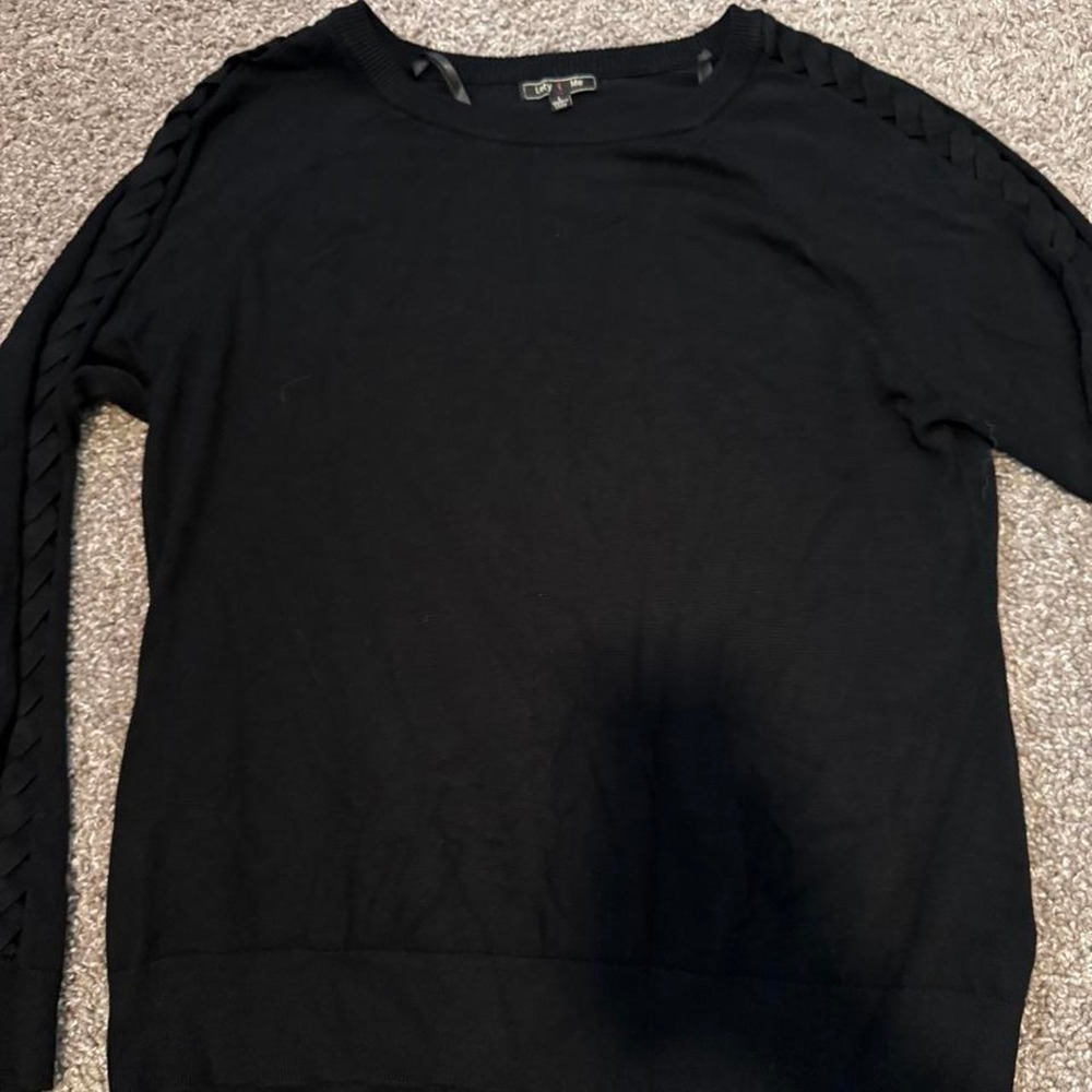 L.A.Y. & Me Black Long Sleeve Braided Sleeve Top Size L